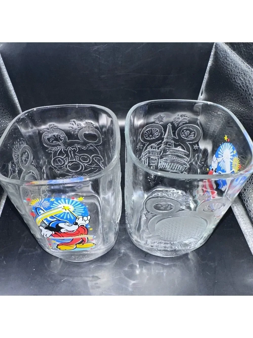 Excellent Vintage Walt Disney McDonald’s 2000 Celebration Drinking Glasses Set 4